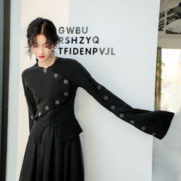 紅葉服飾 品牌故事、設計理念與時尚影響力